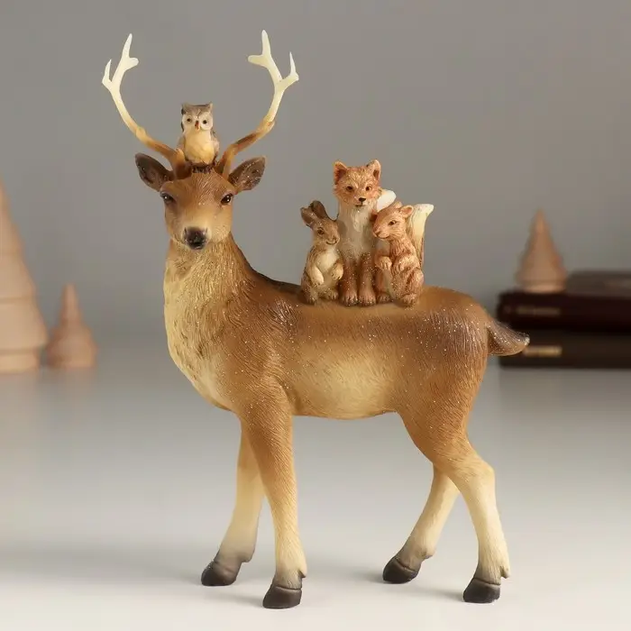 Сувенир полистоун "Олень со зверятами" 15х6х19,5 см