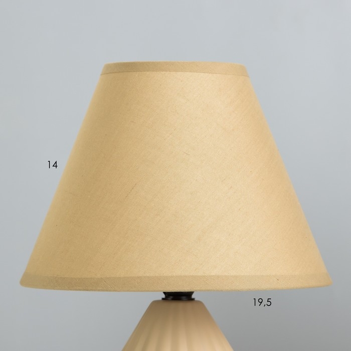 Настольная лампа Настольная лампа "Иделла" Е14 40Вт кофе 20х20х28 см RISALUX