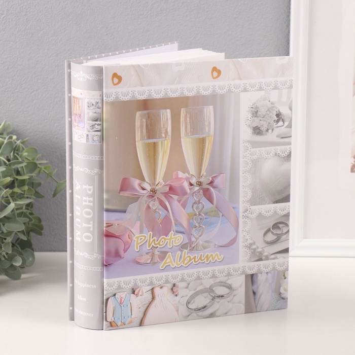 Фотоальбом на 200 фото 10х15 см Фотоальбом на 200 фото 10х15 см "Свадебные бокалы" в коробке серебр обводка 5,5х20,5х26,5 см 10749