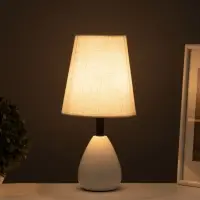 Лампа настольная RISALUX ЭКО &laquo;Лорен&raquo; 1&times;40 Вт Е27 белый 16&times;16&times;34 см
