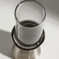 Подсвечник на 1 свечу &laquo;Пустыня&raquo;, керамика, стекло, d=8 см, серебро, 9.5&times;9.5&times;27 см