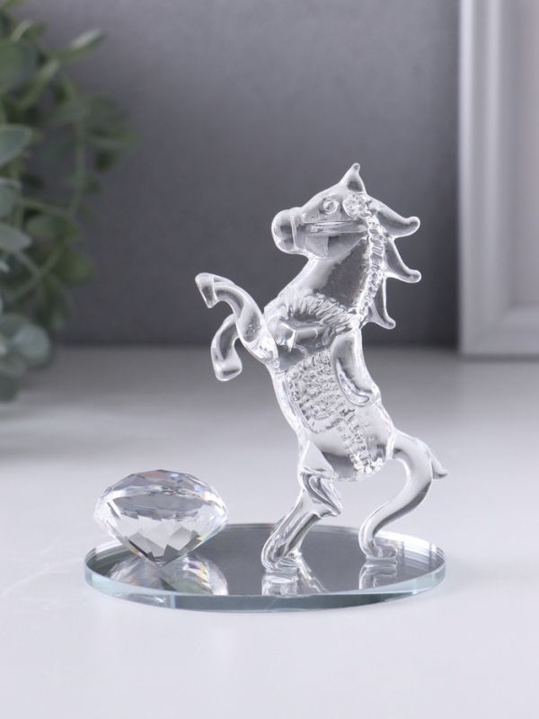 Сувенир стекло Сувенир стекло "Конь на дыбах, с бриллиантом" 8,5х6х9,5 см