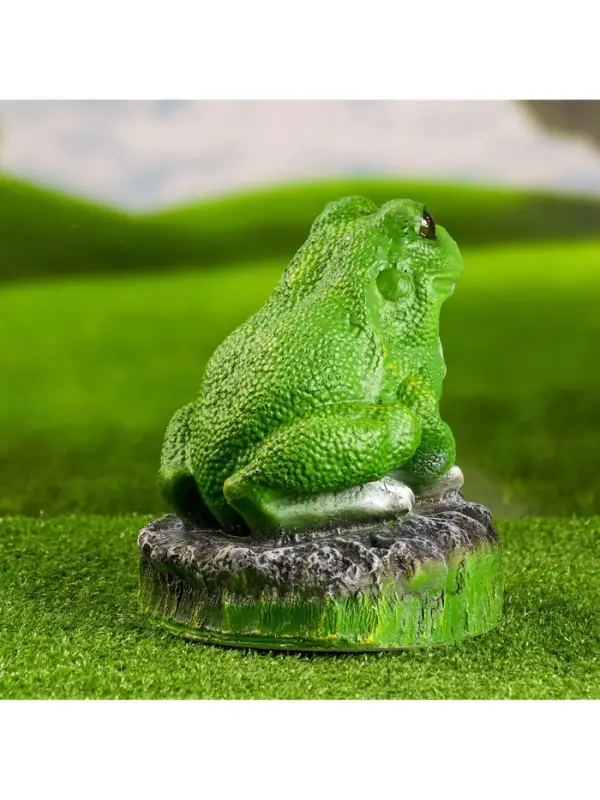 Садовая фигура из гипса &laquo;Лягушка на камне&raquo;, 22&times;20&times;22 см