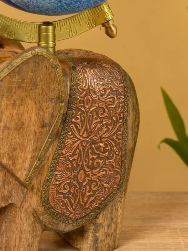 Глобус сувенирный, 17×12.5×31.5 см, подставка дерево