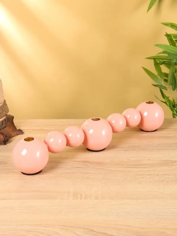 Подсвечник на 3 свечи «Бусы», с 7 сферами, 44×8×8 см, пудровый Подсвечник на 3 свечи «Бусы», с 7 сферами, 44×8×8 см, пудровый