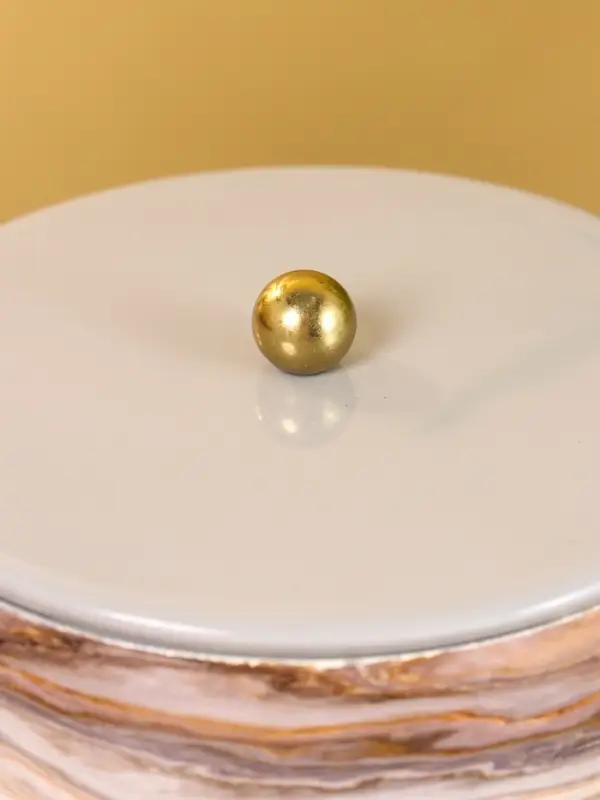 Конфетница с крышкой Конфетница с крышкой "Халва" 14х14х9 см