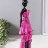 Сувенир полистоун "Девушка в ярко-розовом платье с оборками" чёрный 9х8,5х30,5 см