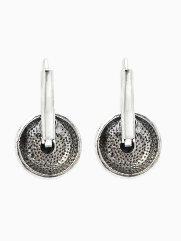 Серьги под натуральный камень &laquo;Этника&raquo;, круг в узорах, чёрные в чернёном серебре