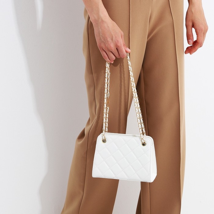 Сумка женская, клатч на молнии, цвет белый