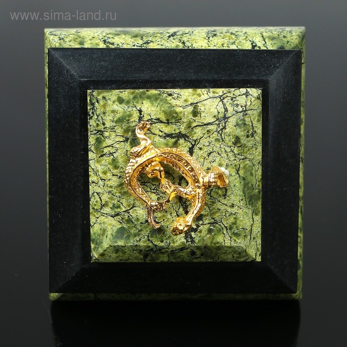 Шкатулка Шкатулка "Уральская царица", 8х8х6,5 см, натуральный камень, змеевик
