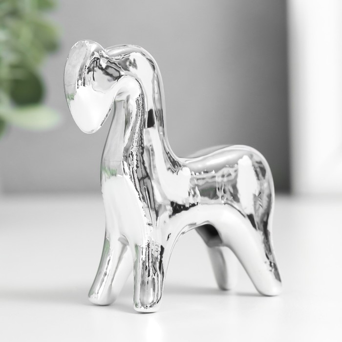 Сувенир керамика Сувенир керамика "Лошадка с опущенной головой" серебро 2,5х6,5х7 см