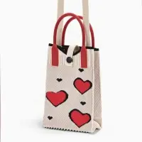 Сумка подр Сердца, 12*4*17, отд на кнопке, дл ремень, белый Сумка подр Сердца, 12*4*17, отд на кнопке, дл ремень, белый