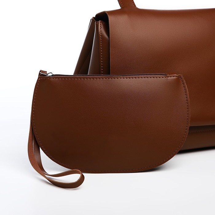 Сумка-мессенджер на клапане, цвет коричневый Сумка-мессенджер на клапане, цвет коричневый