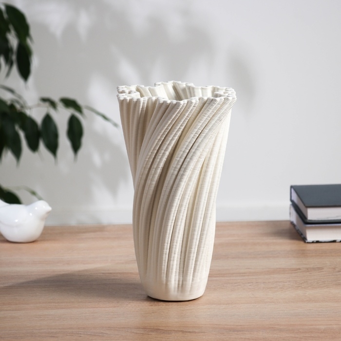 Ваза керамика настольная Ваза керамика настольная "Алойз" виток, 24х15 см, белый