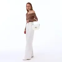 Сумка женская мессенджер TEXTURA на клапане, 23&times;6&times;15 см, белая