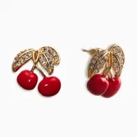 Серьги со стразами &laquo;Вишня&raquo;, бело-красные в золоте