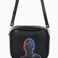 Сумка женская на молнии TEXTURA, 22&times;8&times;17 см, с цветным принтом, чёрная