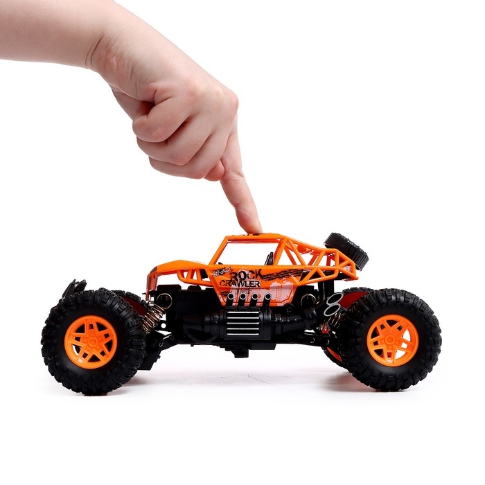 Джип радиоуправляемый «Краулер», 1:18, работает от батареек, цвет оранжевый Джип радиоуправляемый «Краулер», 1:18, работает от батареек, цвет оранжевый