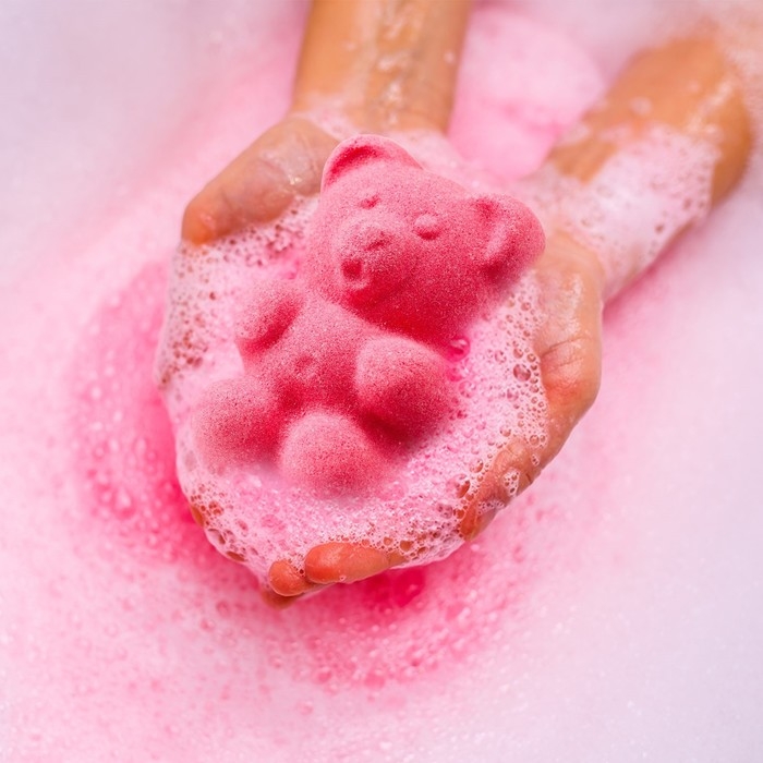 Бомбочка для ванны  Бомбочка для ванны "Медвежонок" с ароматом хвойного леса, красная, 80 г