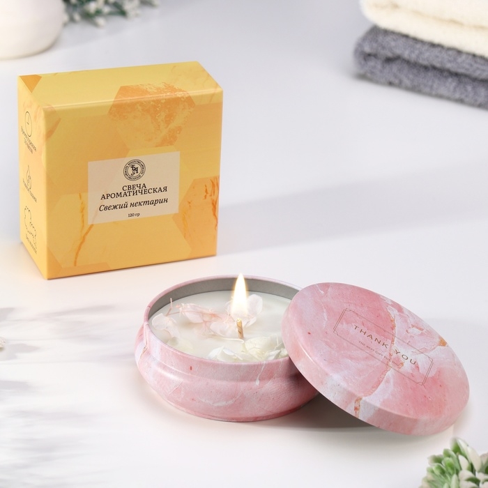 Свеча ароматическая из соевого воска с сухоцветом Свеча ароматическая из соевого воска с сухоцветом "Свежий нектарин", 3х8,5 см, 110 г
