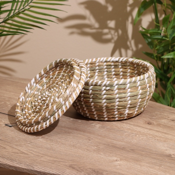 Набор плетёных корзинок, 3 шт.  с крышкой  25х20х16 см Набор плетёных корзинок, 3 шт.  с крышкой  25х20х16 см