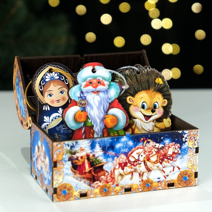 Сувенир сундук - копилка с новогодними игрушками (3 шт.) Сувенир сундук - копилка с новогодними игрушками (3 шт.) "Ежик", 13 х 7,5 х 8,5 см