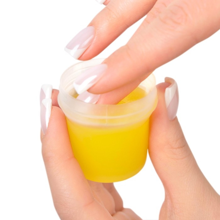 Крем-бальзам от растяжения, мышечные боли, ревматизма и артрита, разогревающий 30мл. Крем-бальзам от растяжения, мышечные боли, ревматизма и артрита, разогревающий 30мл.