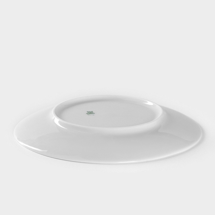 Тарелка фарфоровая «Волк», d=20 см, белая Тарелка фарфоровая «Волк», d=20 см, белая