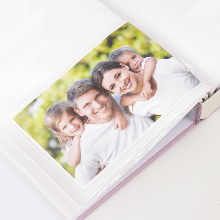 Фотоальбом на 200 фото 10х15 см Фотоальбом на 200 фото 10х15 см "Бабочки в цветах" в коробке МИКС 26,5х20,5х5,5 см