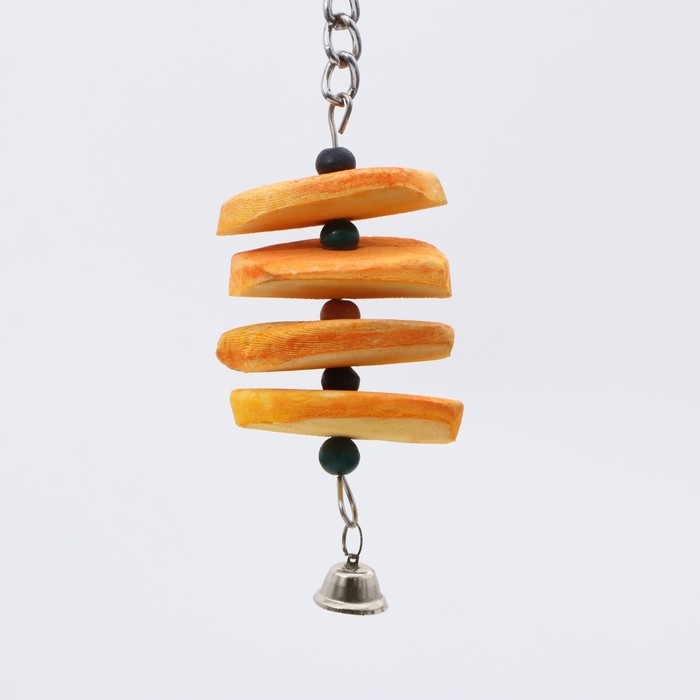 Игрушка для птиц с панцирем каракатицы и бусами, 18 х 6 см, жёлтая Игрушка для птиц с панцирем каракатицы и бусами, 18 х 6 см, жёлтая