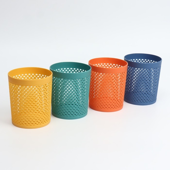 Подставка для хранения маникюрных/косметических принадлежностей «Рыбка», d = 9 × 11 см, цвет МИКС Подставка для хранения маникюрных/косметических принадлежностей «Рыбка», d = 9 × 11 см, цвет МИКС