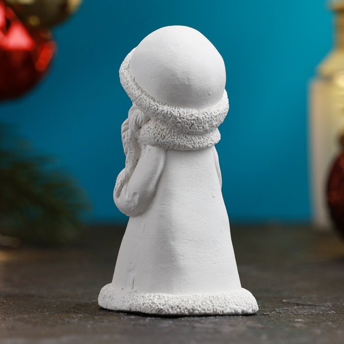 Новогодняя фигура под раскраску  Новогодняя фигура под раскраску "Снегурочка" 7х4,5см