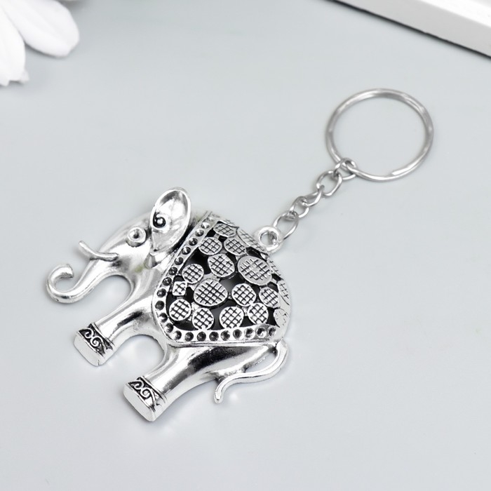 Брелок металл  Брелок металл "Слон в попоне" серебро 4,5х4,5 см