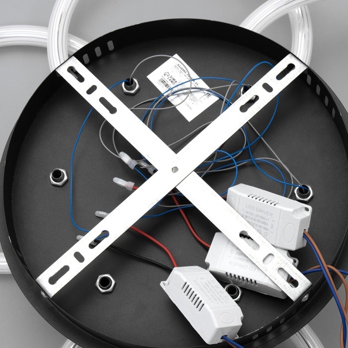 Люстра Люстра "Риоли" LED 96Вт золото 60х60х6 см BayerLux