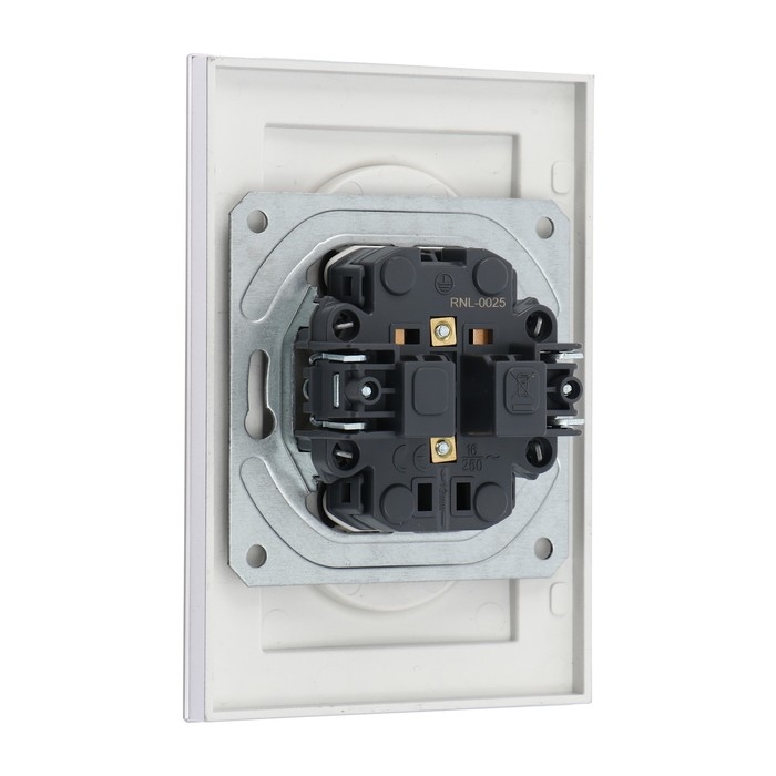 Розетка двухместная TOT Glossy Glass, 10 А, скрытая, без з/к, стекло, серебристая Розетка двухместная TOT Glossy Glass, 10 А, скрытая, без з/к, стекло, серебристая