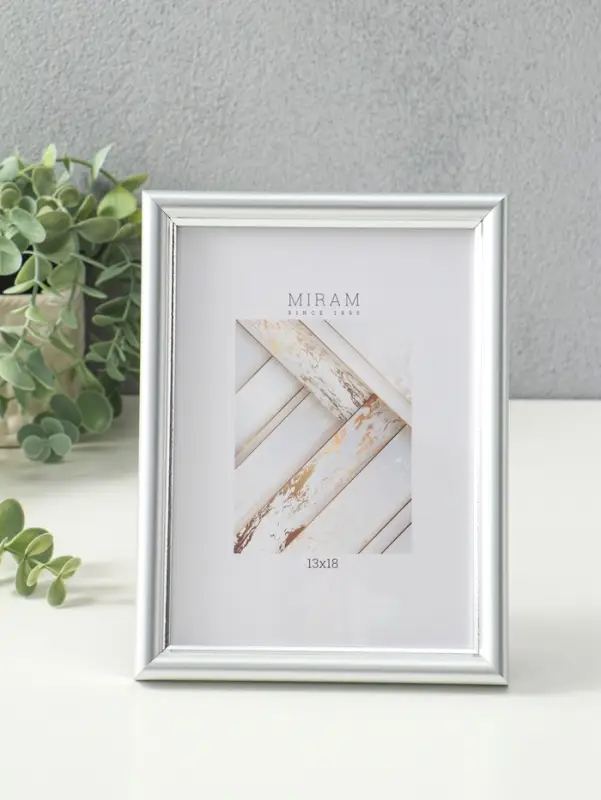 Фоторамка для фото 13&times;18 см &laquo;МИРАМ&raquo;, пластик под серебро, (пластиковый экран)