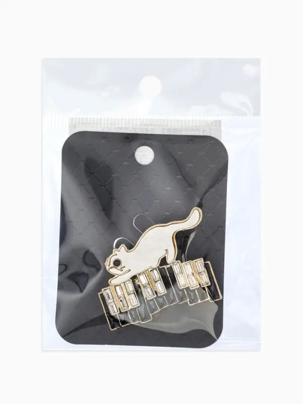 Брошь перламутровый Брошь перламутровый "Котёнок" с пианино, цвет чёрно-белый в золоте