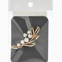 Брошь &laquo;Ветвь&raquo;, жемчуг, цвет белый в золоте