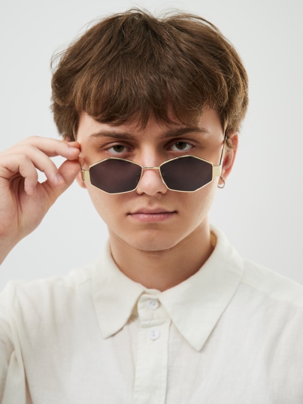 Очки солнечные, uv 400, ширина 14.6 см, дужка 13 см Очки солнечные, uv 400, ширина 14.6 см, дужка 13 см