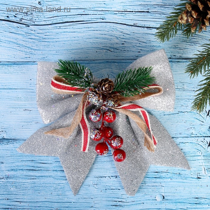 Ёлочная игрушка «Зимнее волшебство. Бант - шишки, ягодки» пластик, 21х18 см, серебро Ёлочная игрушка «Зимнее волшебство. Бант - шишки, ягодки» пластик, 21х18 см, серебро