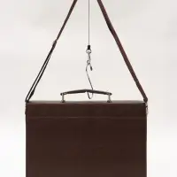 Портфель деловой, 38*6*27 см, отд на клапане, дл.ремень, коричневый