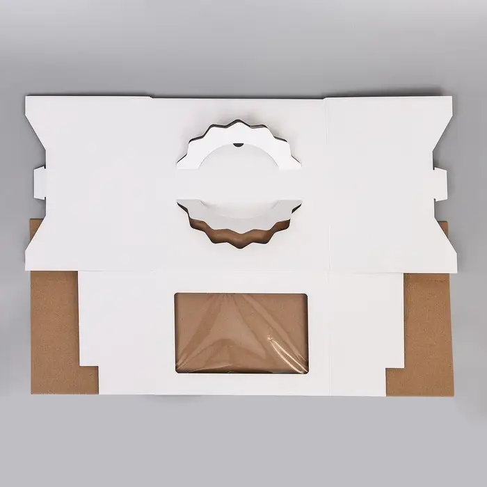 Коробка под торт 3 окна, с ручками, белая, 28&times;28&times;20 см