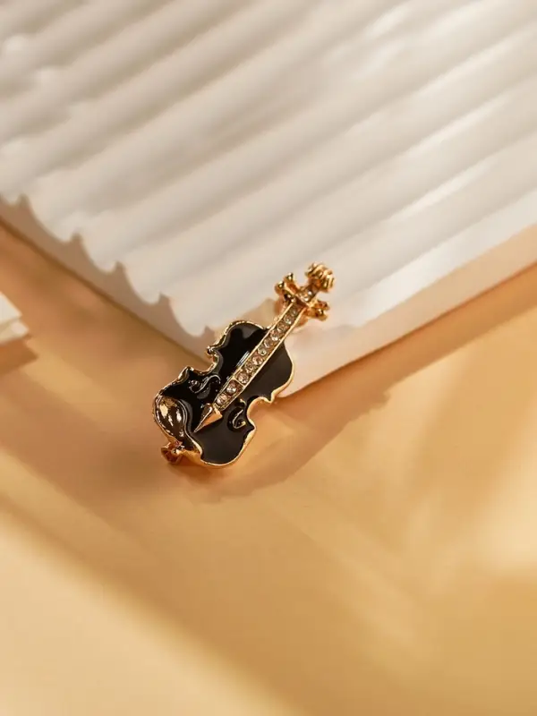 Брошь &laquo;Скрипка&raquo;, чёрная, белый в золоте