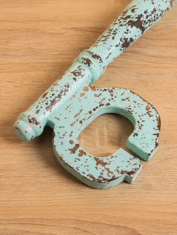 Сувенир «Ключ от счастья», 21×4.5×50 +/- 3 см, дерево, зелёный Сувенир «Ключ от счастья», 21×4.5×50 +/- 3 см, дерево, зелёный