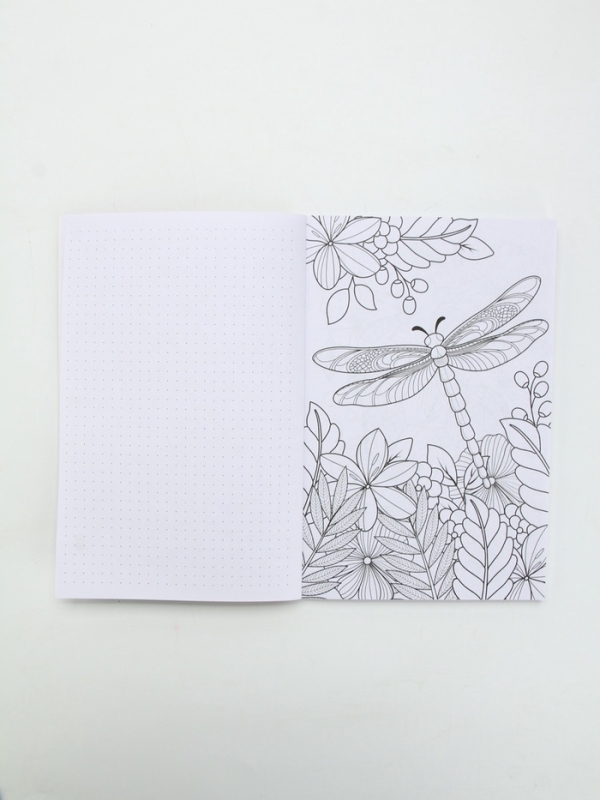 Ежедневник-смешбук раскраска антистресс  А5, 80 листов  Ежедневник-смешбук раскраска антистресс  А5, 80 листов "Счастье"