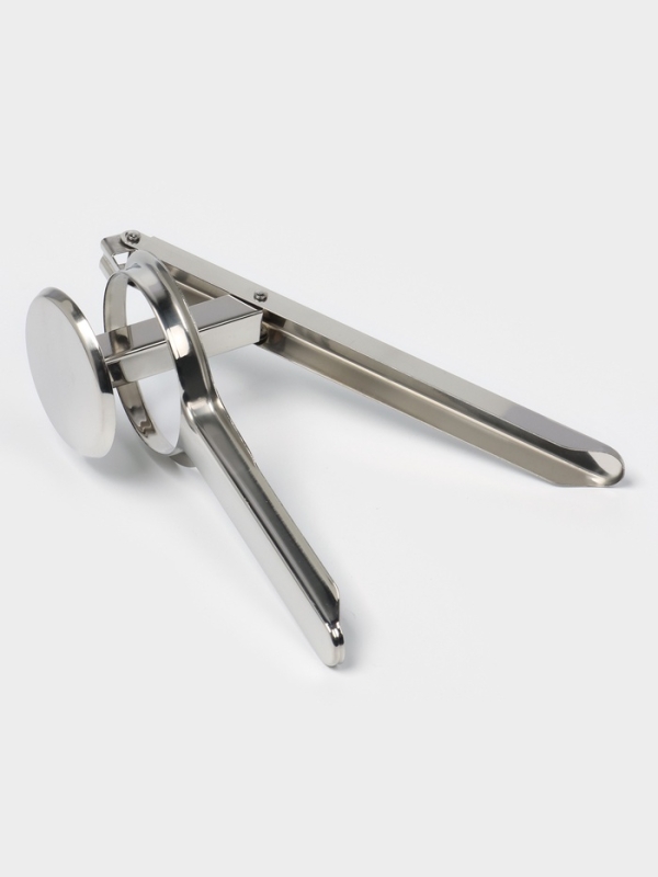 Пресс для картофеля Hanna Knövell, нажимной, нержавеющая сталь Пресс для картофеля Hanna Knövell, нажимной, нержавеющая сталь