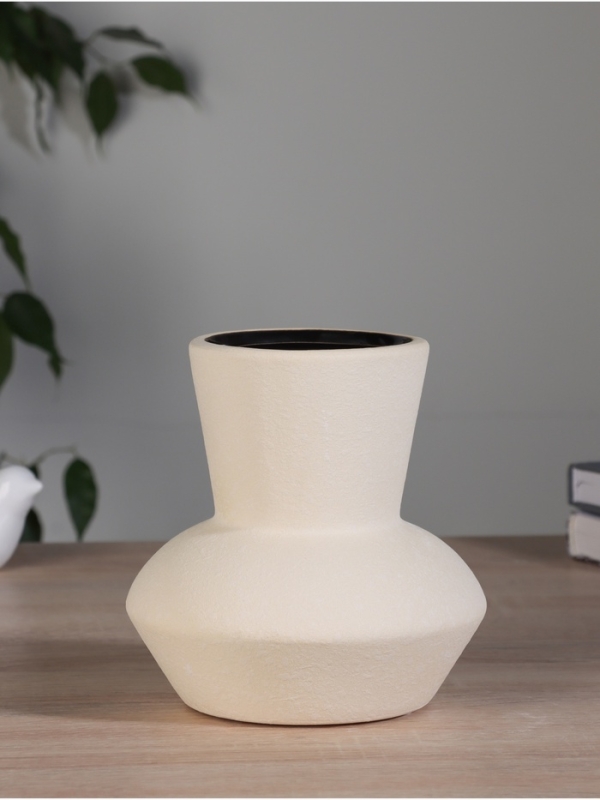 Ваза керамика настольная Ваза керамика настольная "Олвен" d-9.5см, 14х13,5 см, бежевый