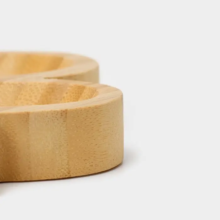 Менажница Доляна &laquo;Цветок&raquo;, 19.5&times;19.5 см, 4 секции, бамбук