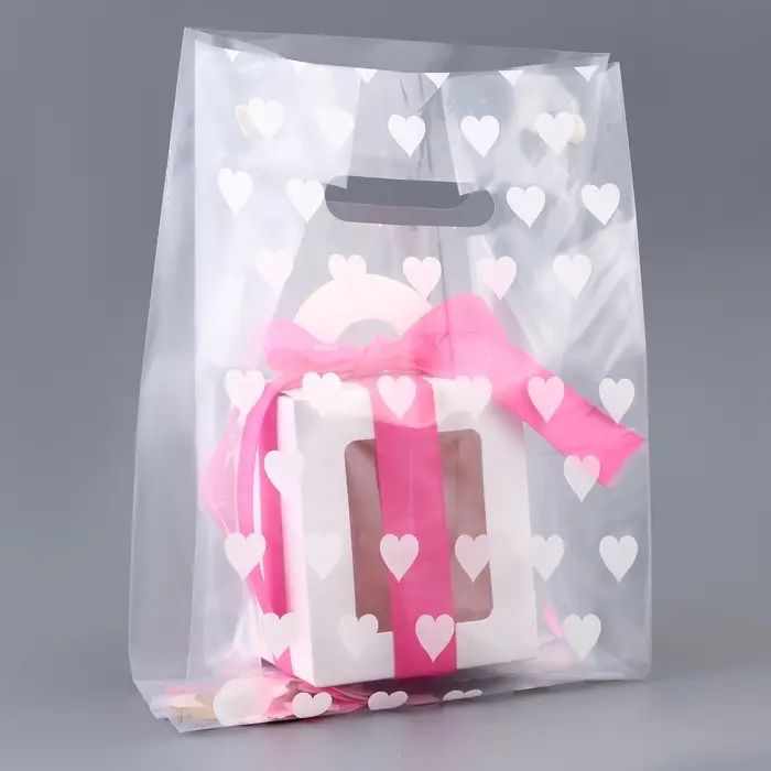 Пакет полиэтиленовый квадратный с вырубной ручкой, упаковка, "Сердечки", 17х33+17см ± 5% 60 мкм