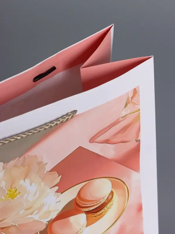 Пакет подарочный ламинированный, "Самой желанной" 26 х 12 х 32 см